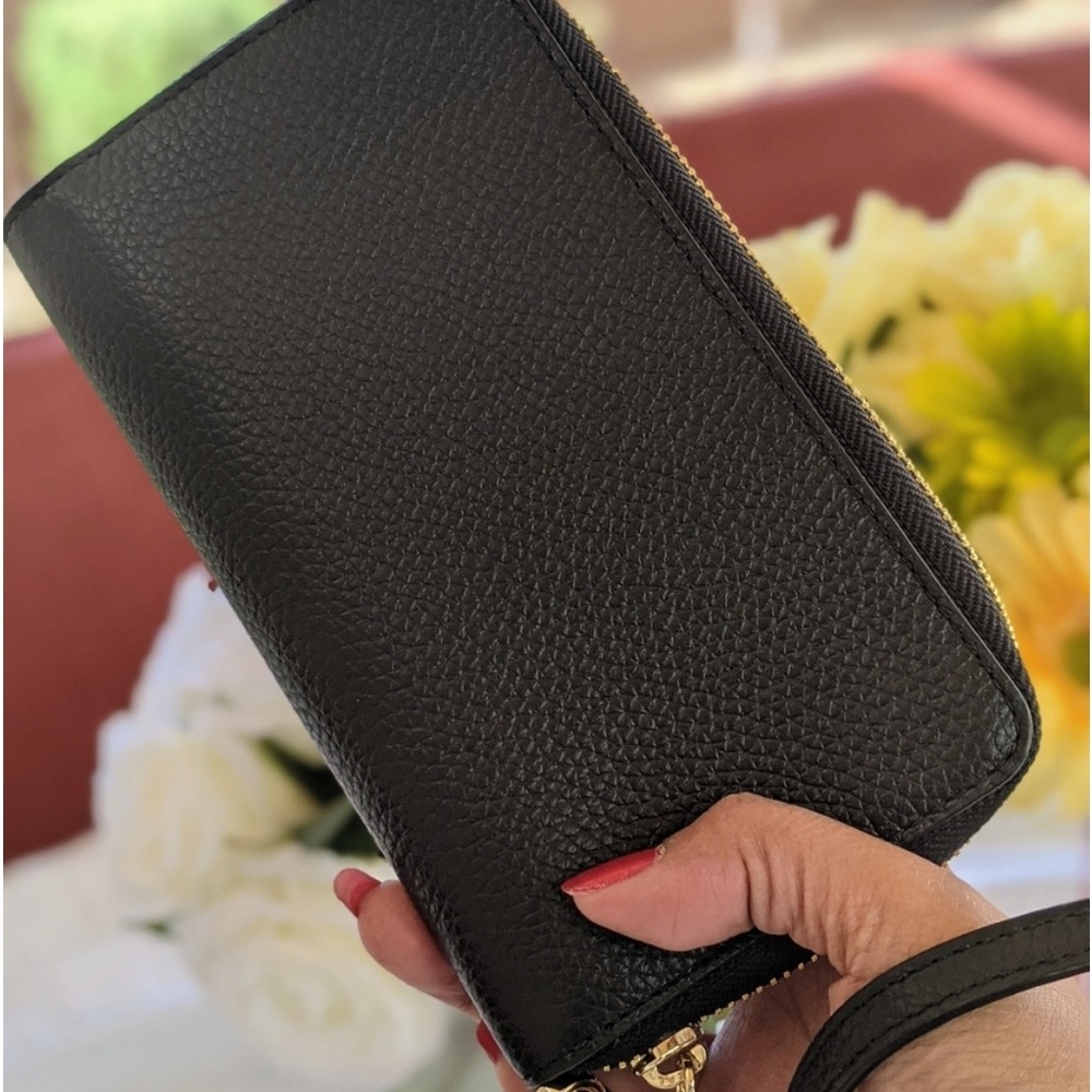 Michael Kors Purse Wallet - Picture 2 of 5